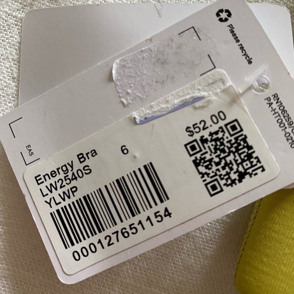 Lululemon sports bra size 6 - Picture 3 of 4